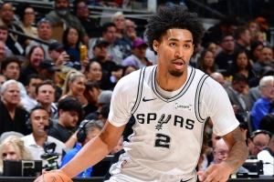 卡斯尔谈哈珀:我不知道他发生了啥 据我所知他周四打湖人会出战